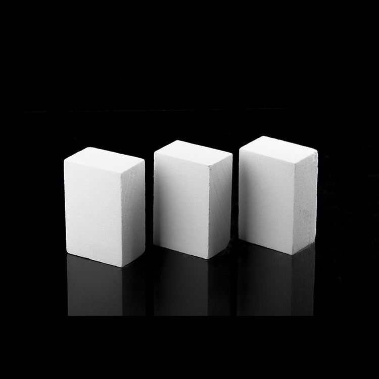 Polycrystalline mullite fiber board